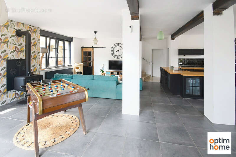 Une propriété de caractère de 325 m² sur plus de 35 ares, avec piscine et 11 garages ! - photo 28