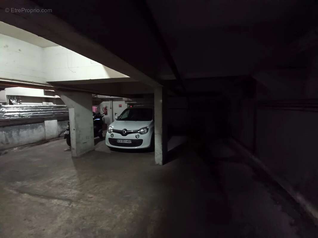 Parking à NICE