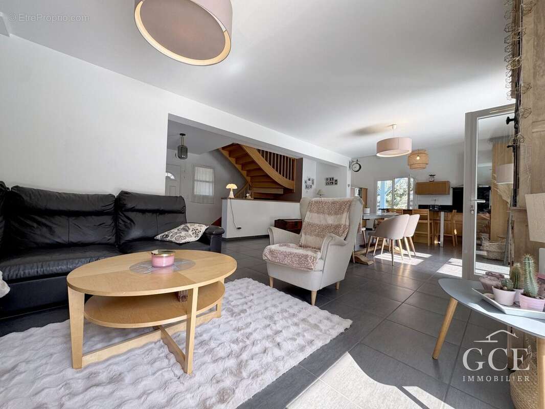Maison 156 m² à Boucau  - photo 9