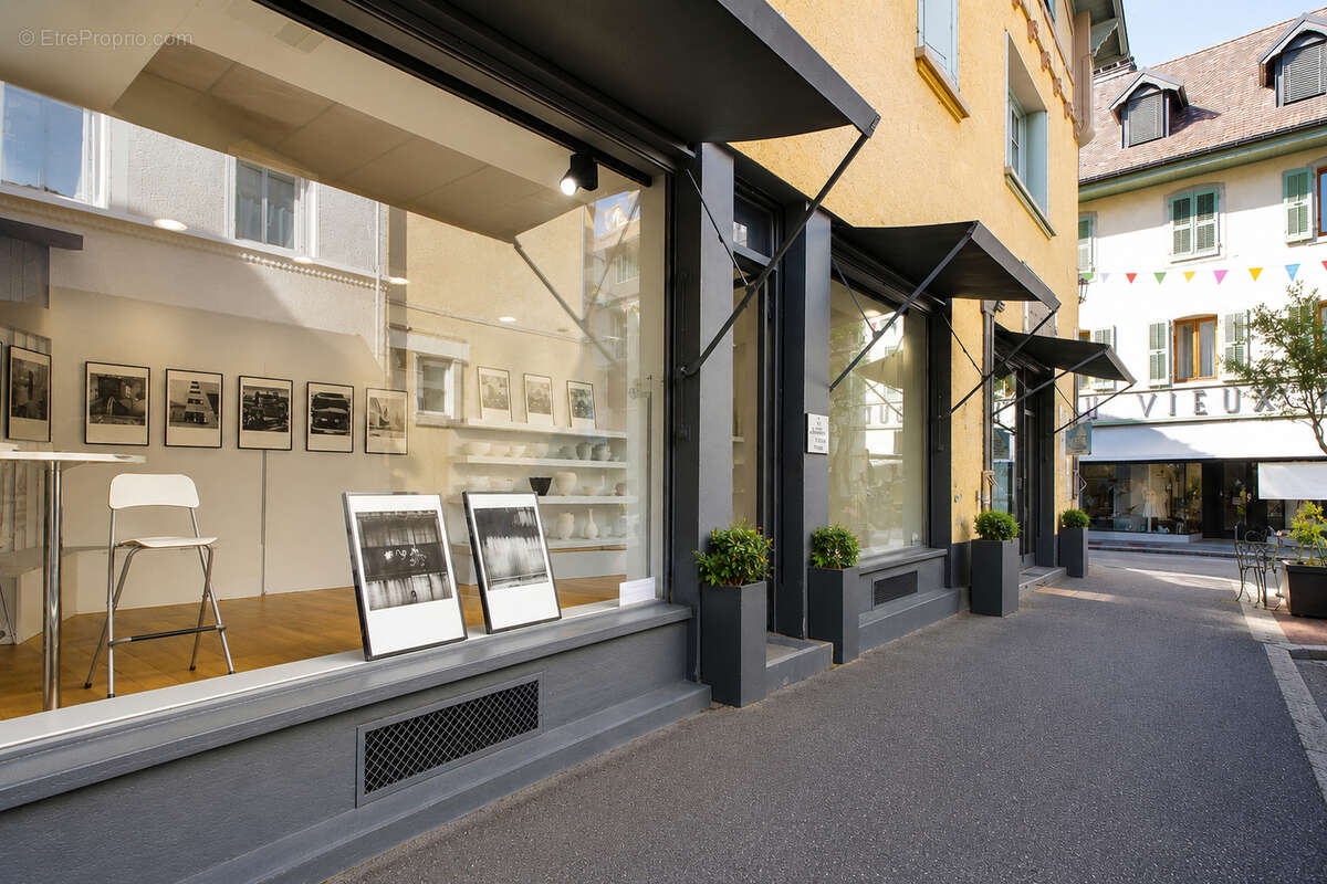 Commerce à THONON-LES-BAINS