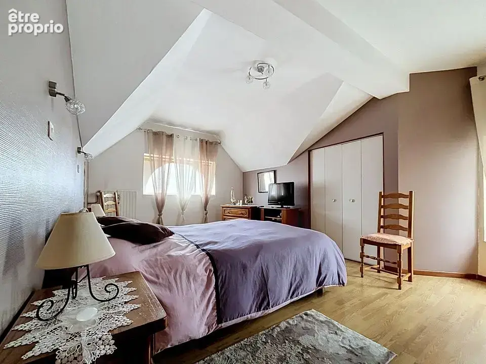 maison de ville F5 avec terrasse en parfait état - photo 7