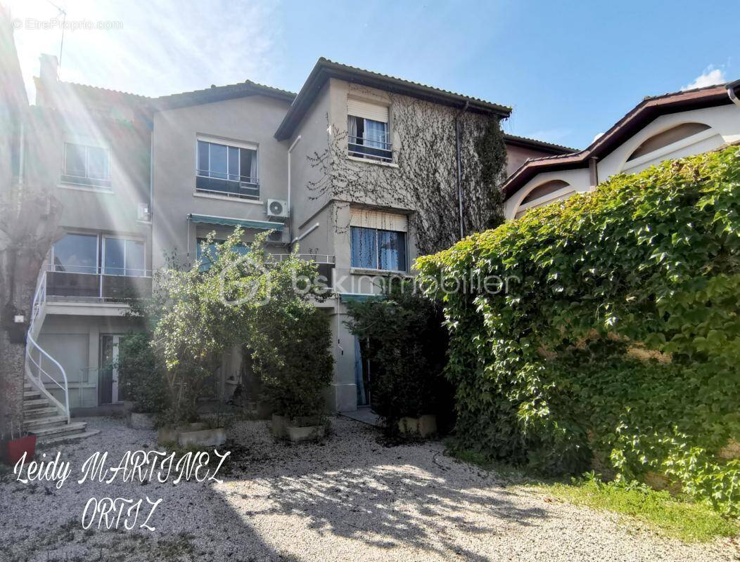 Appartement à CAZAUBON