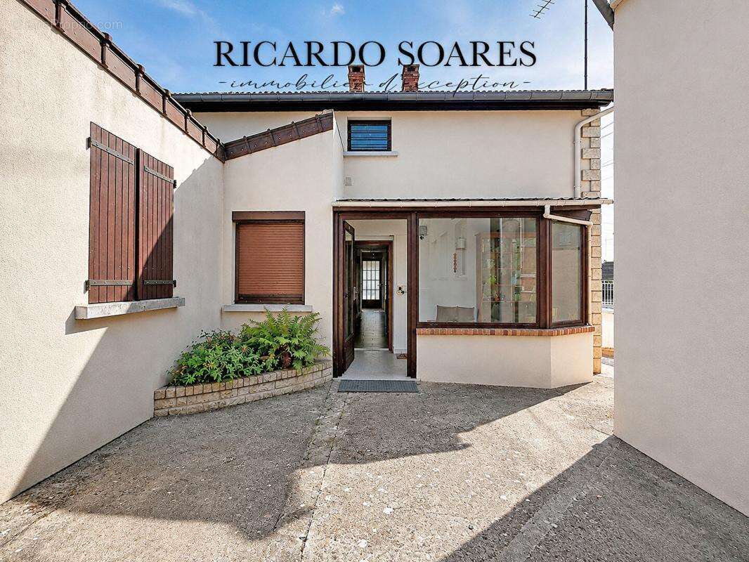60140 mogneville - maison individuelle 120 m2 au sol / 3 chambres / grand séjour / nombreuses dependances / garage / terrain 875 - photo 12