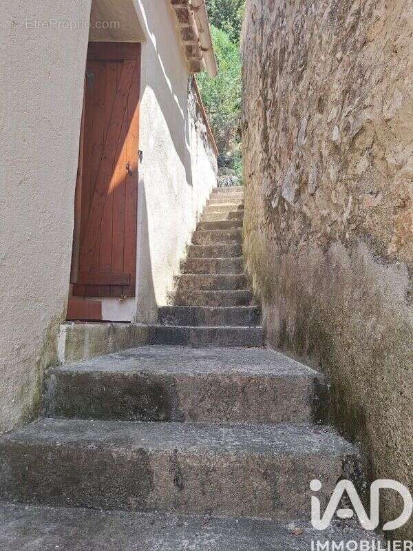 Photo 5 - Maison à REYNES