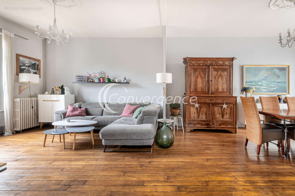 Maison de ville avec jardin, piscine, dépendance et garage - LIMOGES - photo 6