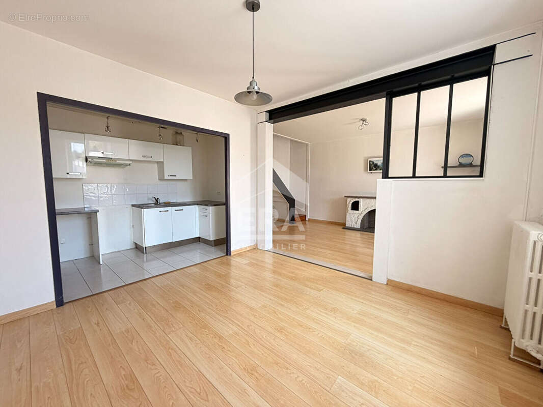 À vendre ? Maison de charme en coeur de bourg ? 90 m² ? Lagord - photo 3