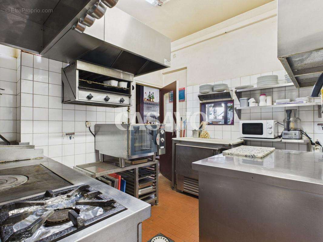 Appartement à PARIS-14E