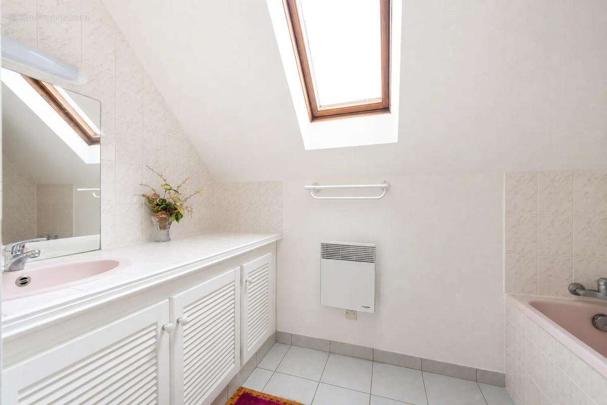 Élégante maison 6 pièces avec véranda à Charpont - photo 10