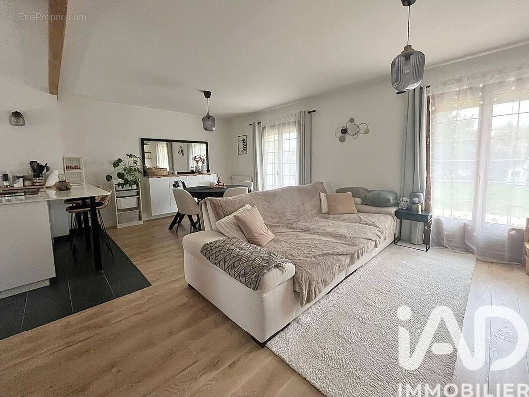 Photo 1 - Maison à CORBEIL-ESSONNES