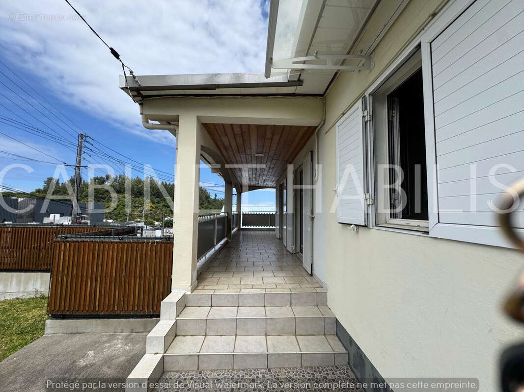 Maison à PETITE-ILE