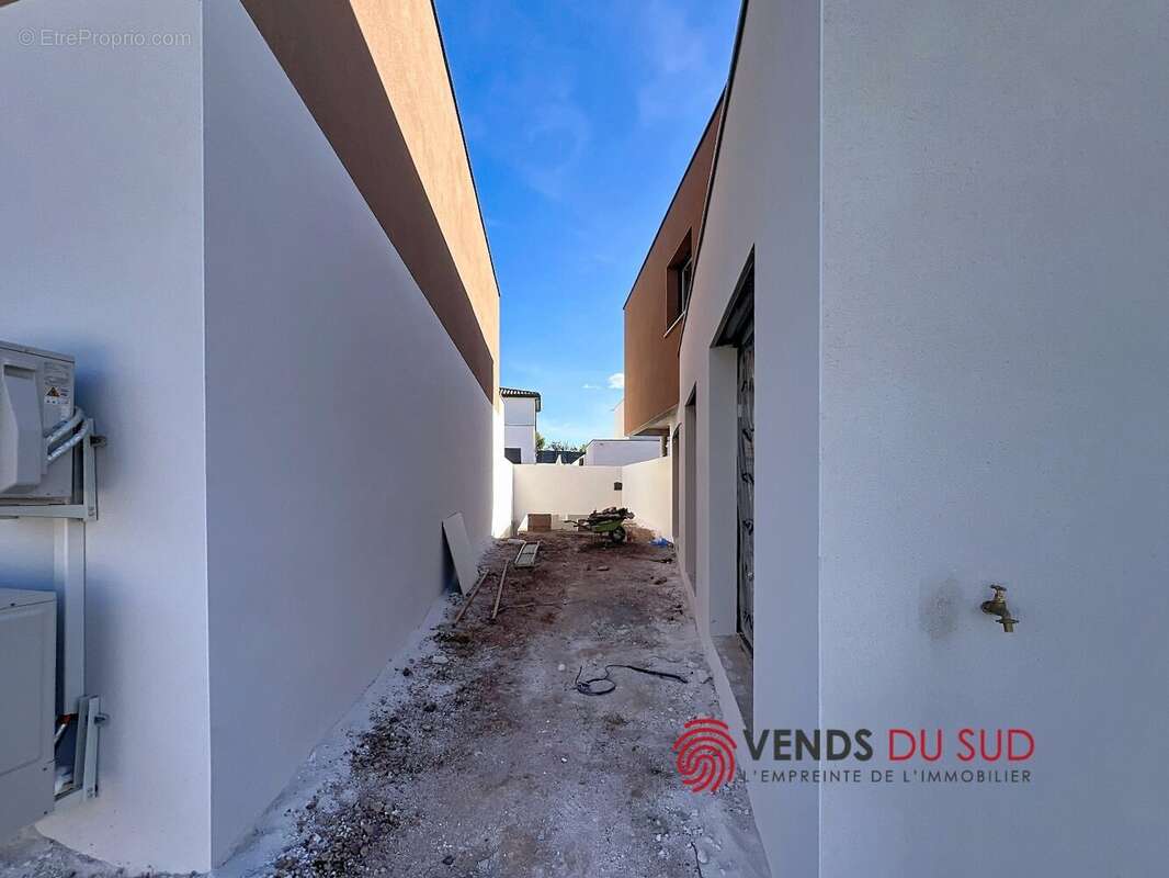 AGDE quartier à l'orée du Golf du Cap - Villa  T4 avec jardin et piscine - Normes RE 2020 - photo 9