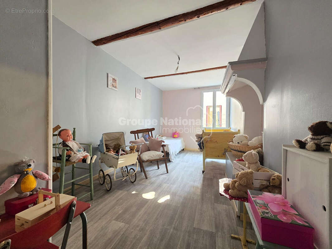 Exclusivité - Maison de ville - Charme et potentiel - photo 9