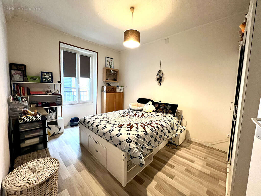 Appartement à CORBEIL-ESSONNES