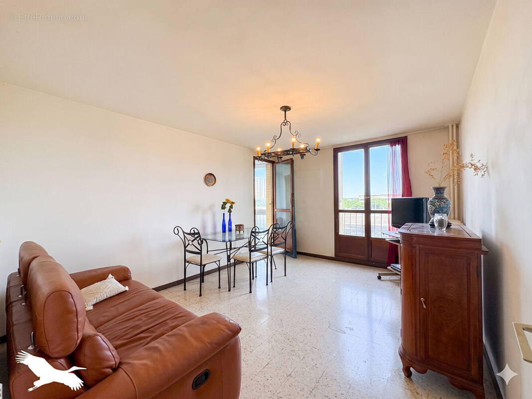 Appartement à MARSEILLE-10E
