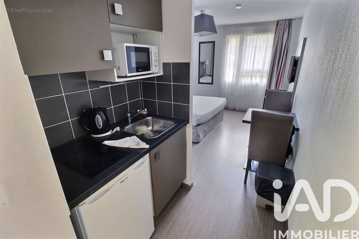 Photo 1 - Appartement à MARSEILLE-4E