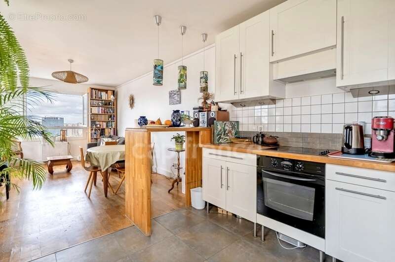 Appartement à PARIS-20E