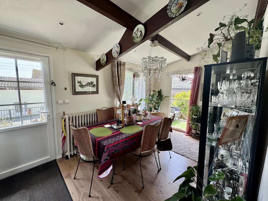 Appartement à LA SAUVETAT-DU-DROPT