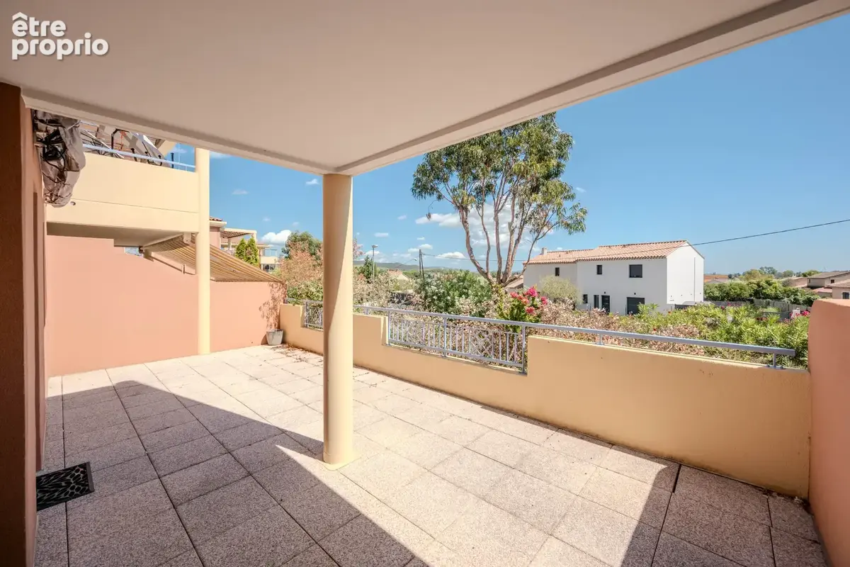 Appartement à HYERES
