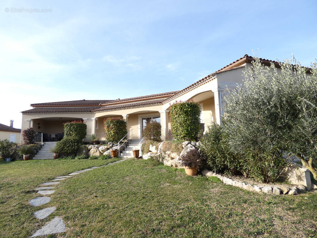 Maison à ROUSSON