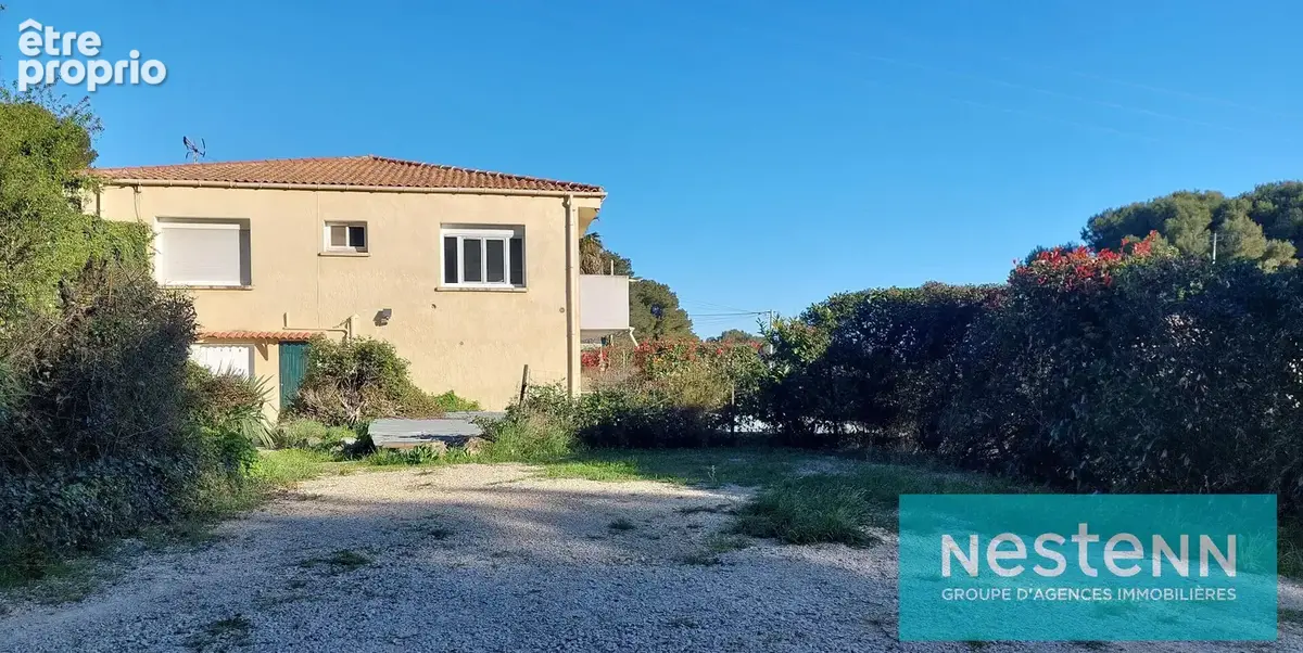 Spécial investisseur : St-Mitre les Remparts, Immeuble loué (8 lots) - photo 2
