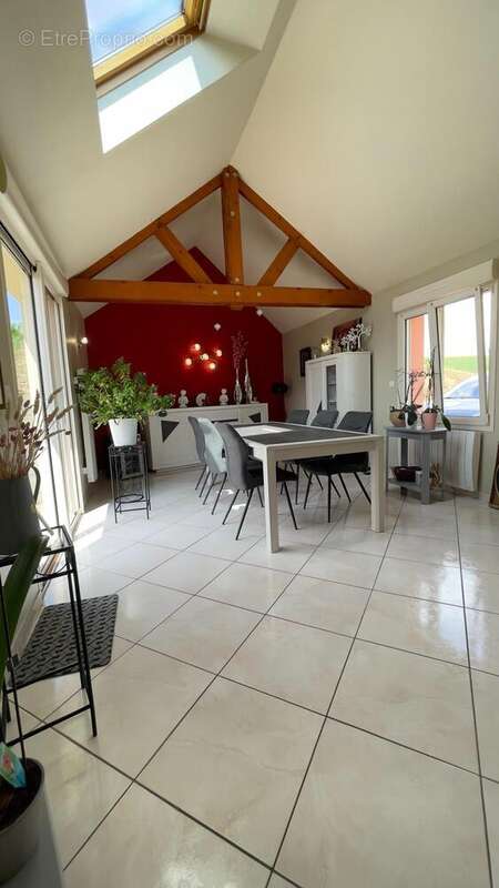 Maison 70 m² à La Haie-Traversaine  - photo 4