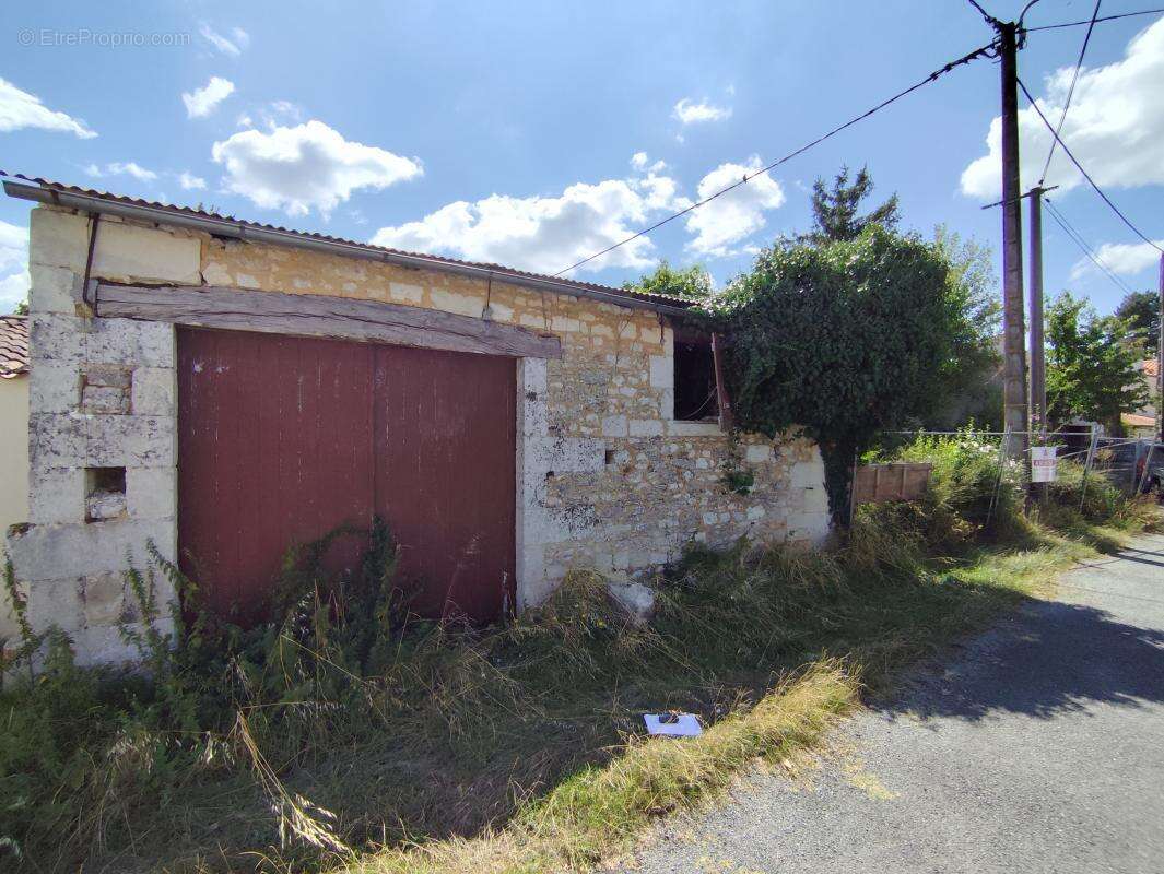 Maison à CHANIERS