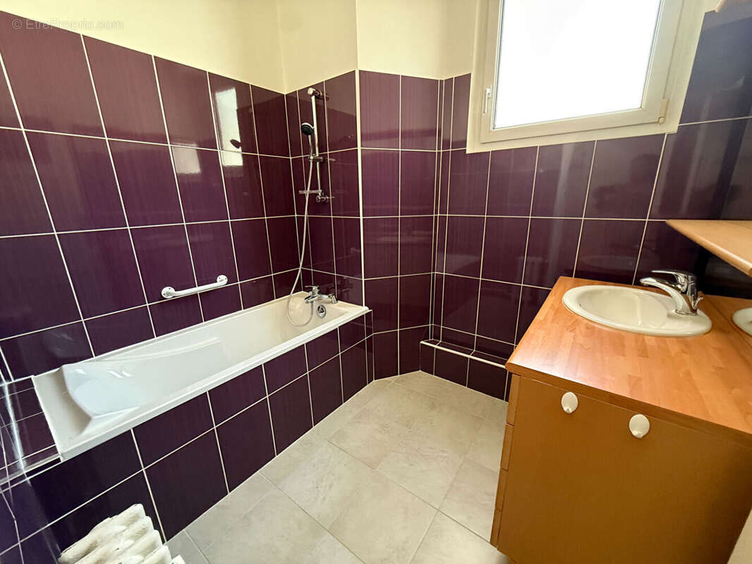 Appartement Dinan 4 pièce(s) 69 m2 - photo 8