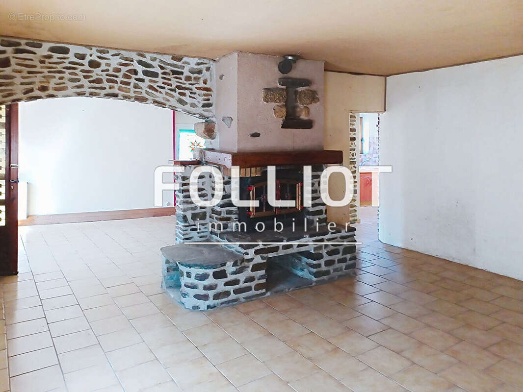 Maison à AUCEY-LA-PLAINE