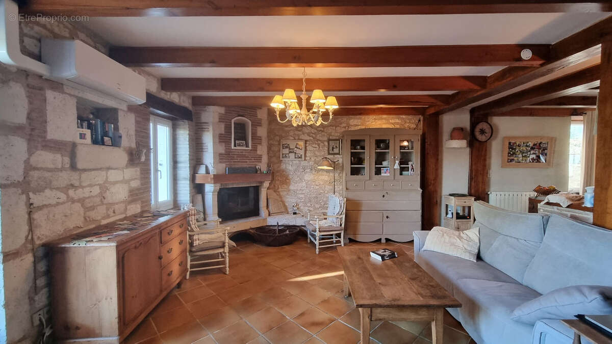 Maison à LAUZERTE
