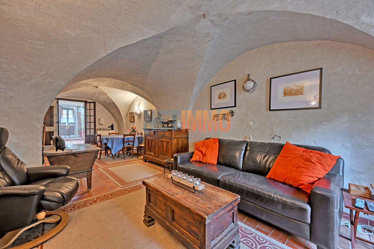 Maison à AIMARGUES
