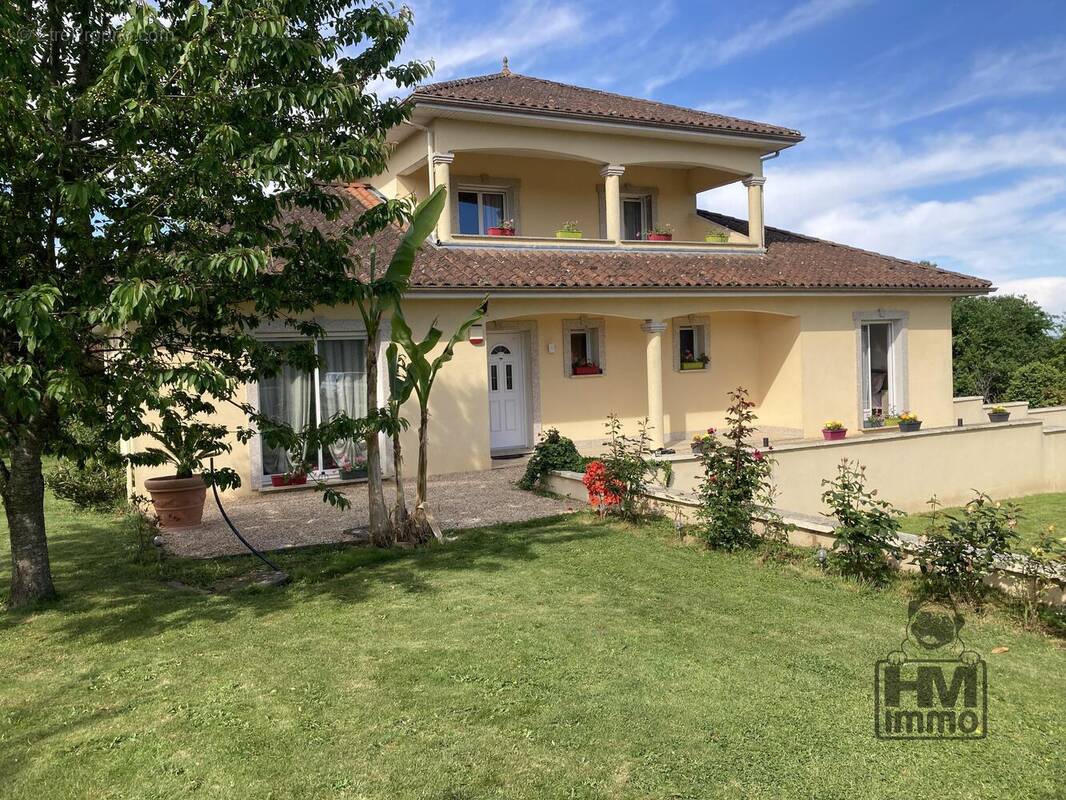 Maison à SAINT-JUST-LE-MARTEL