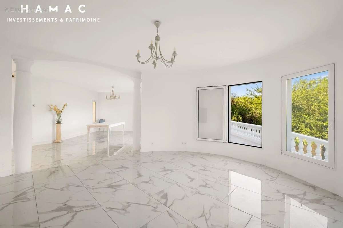 Maison -  6 pièces - Rochetaillée -sur-Saône - photo 7