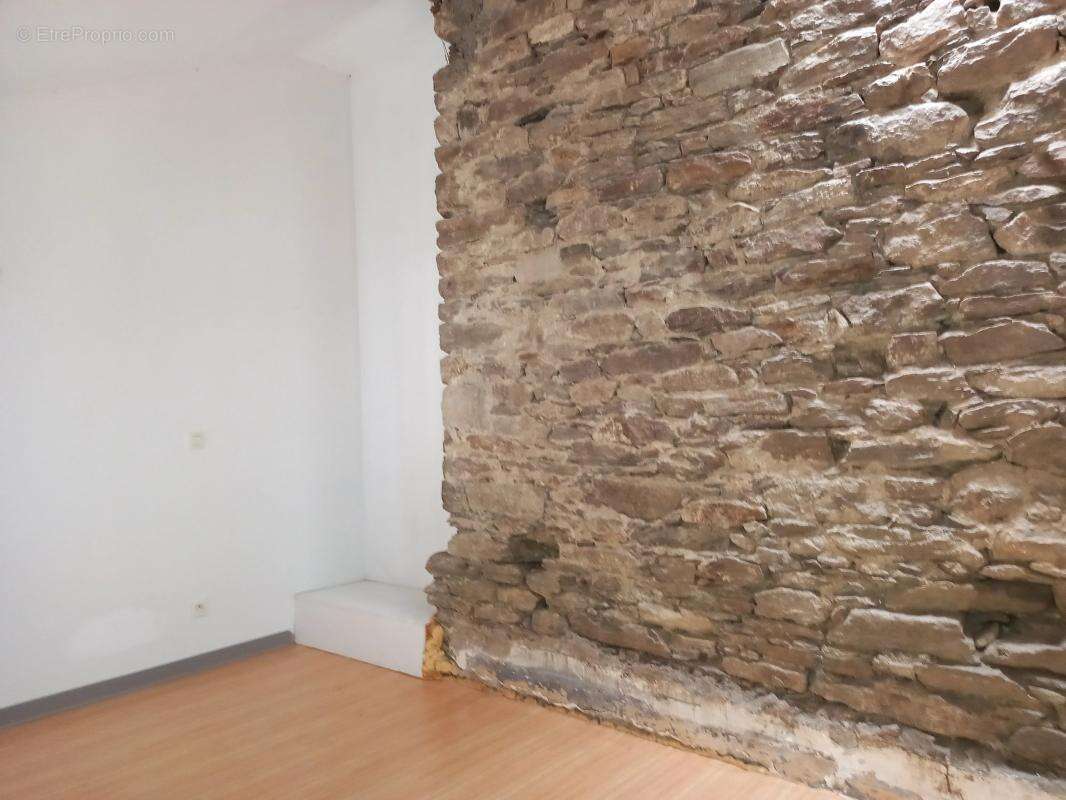 Appartement à SAINT-AMANS-SOULT