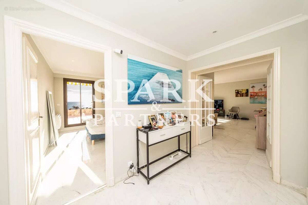 Appartement à ROQUEBRUNE-CAP-MARTIN