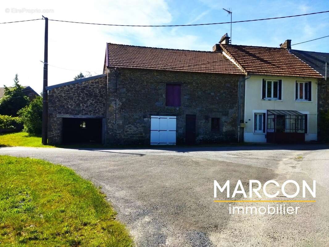 Maison à AZAT-CHATENET