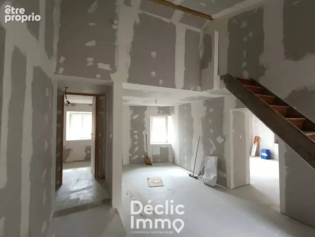 Maison en pierre 83 m² ECHALLAT 16170 URGENT - photo 5
