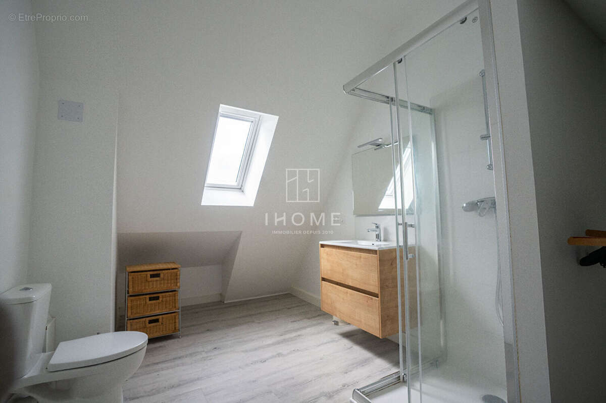 Maison à LES PONTS-DE-CE