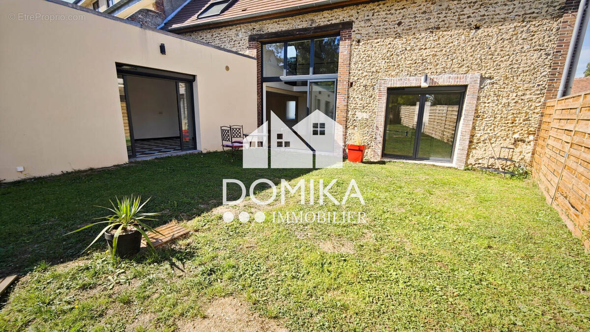 Maison à EZY-SUR-EURE