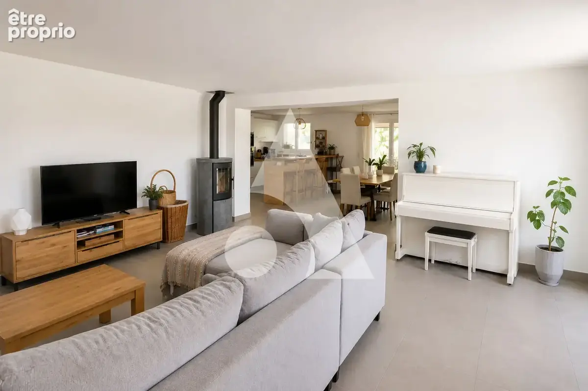 LAURIS  Maison d'en.174 m² hab +Véranda - atelier - Jardin de 590 m² avec piscine - photo 8