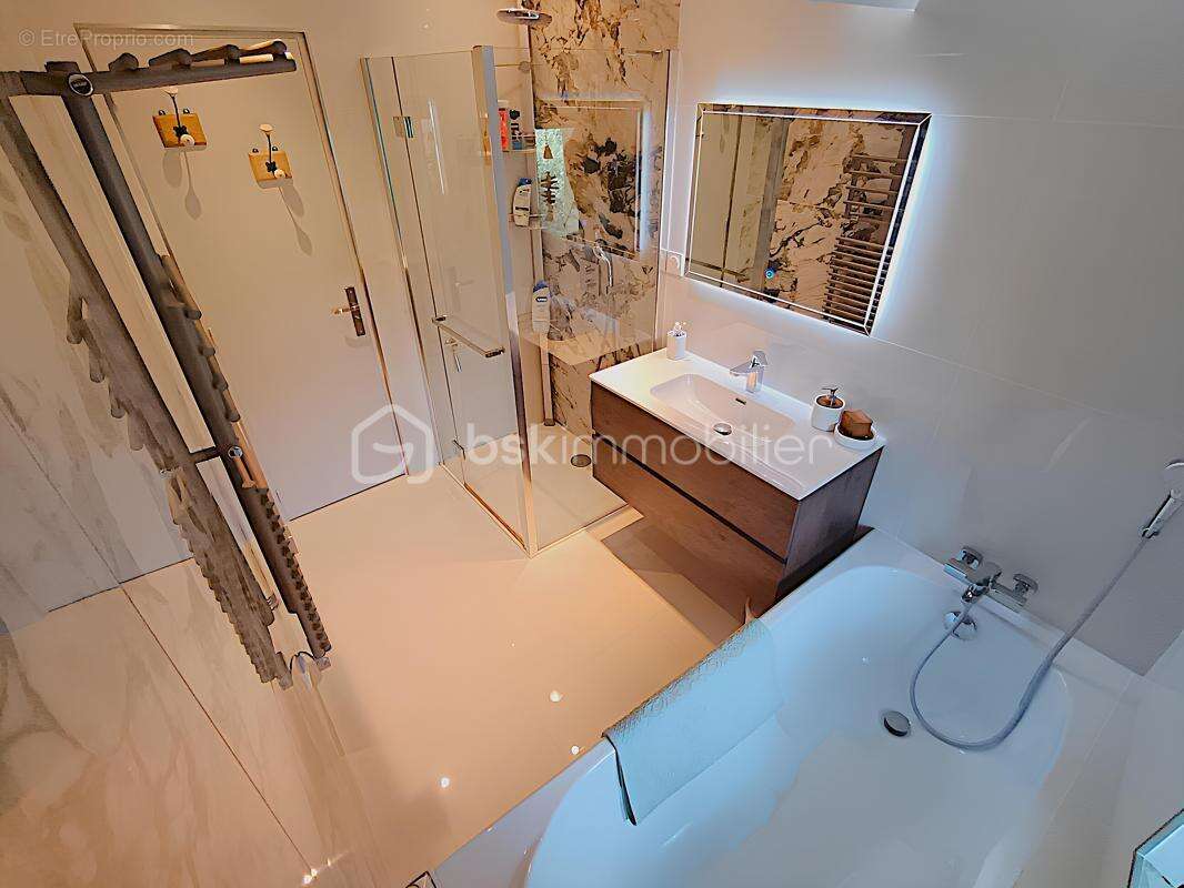 Maison à SIX-FOURS-LES-PLAGES