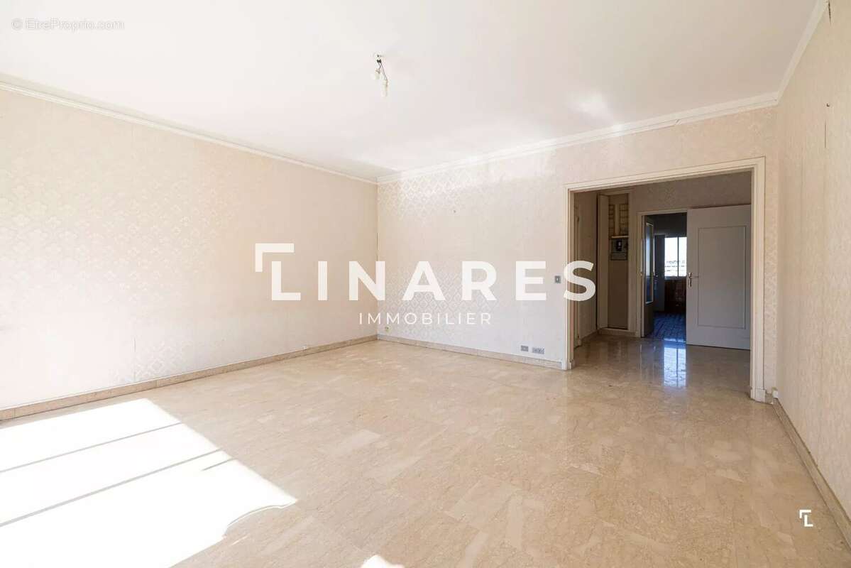 Appartement à MARSEILLE-9E