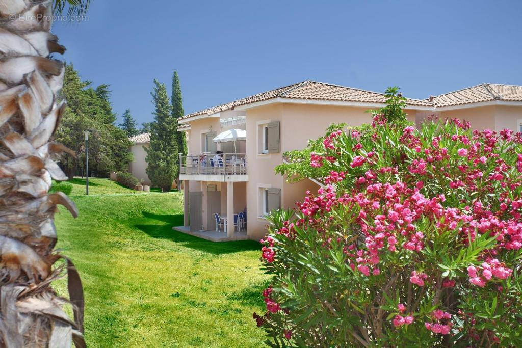 Appartement à LA LONDE-LES-MAURES