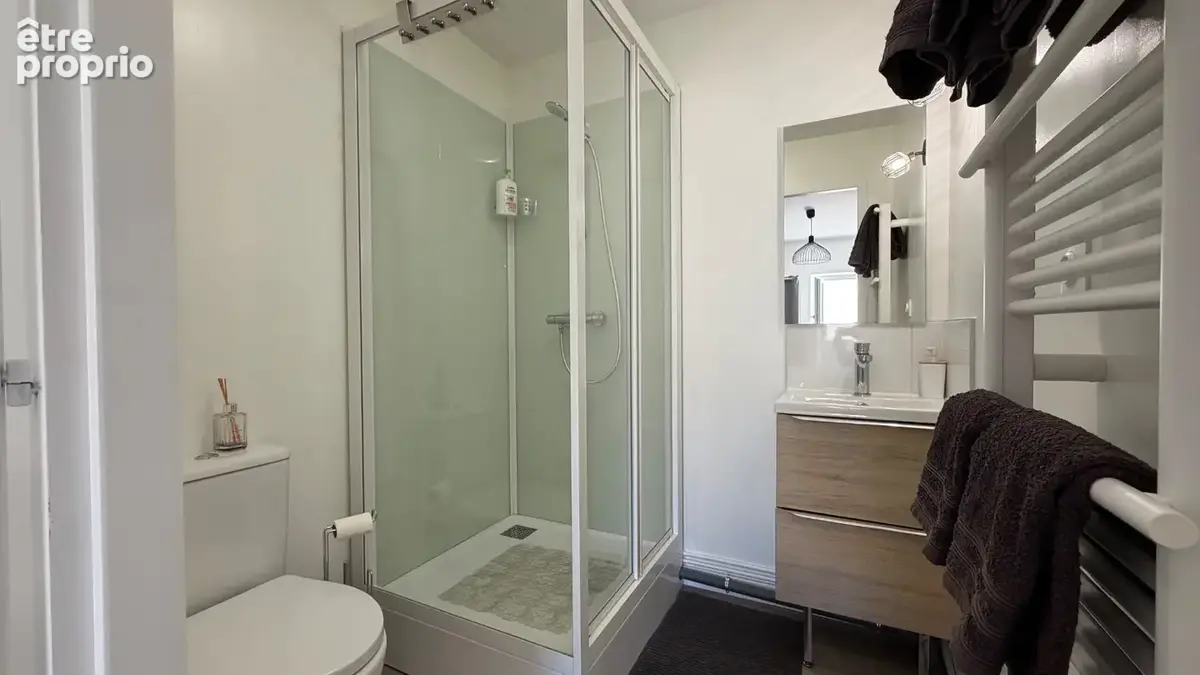 Maison de charme rénovée - SAINT LAURENT D'ARCE 208m2 habitables, 6 chambres et 4 salles d'eau - photo 14