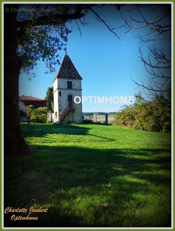 Maison à BARBEZIEUX-SAINT-HILAIRE