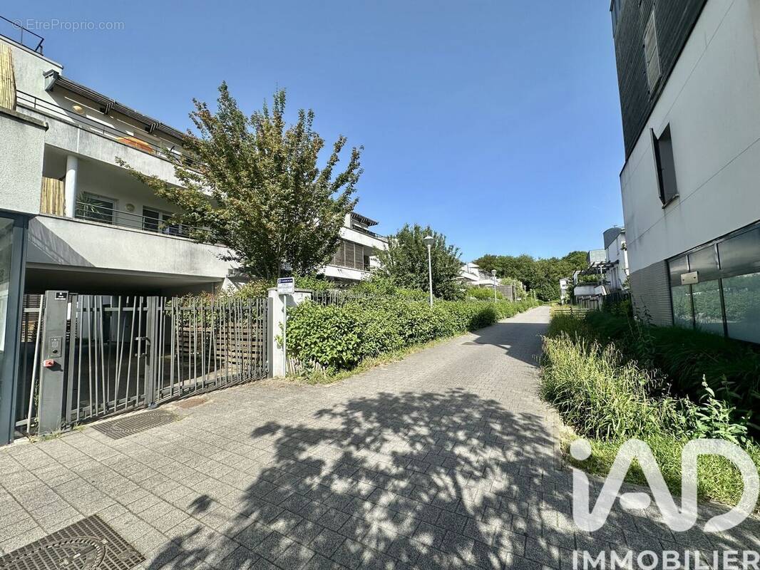 Photo 1 - Appartement à SAINTE-GENEVIEVE-DES-BOIS