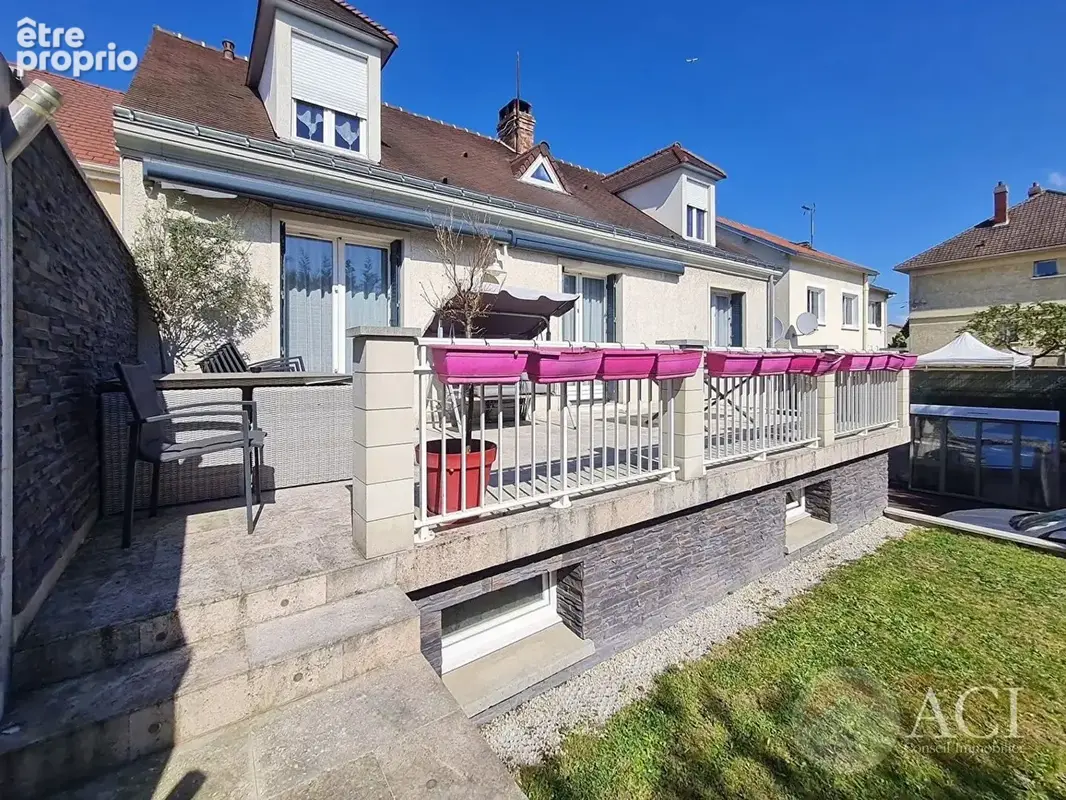 Maison à MONTMAGNY