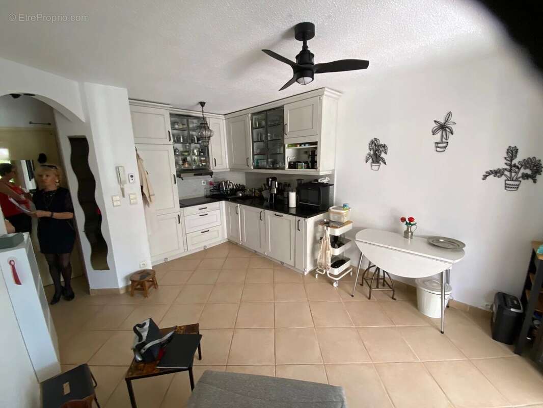 Appartement à LA LONDE-LES-MAURES