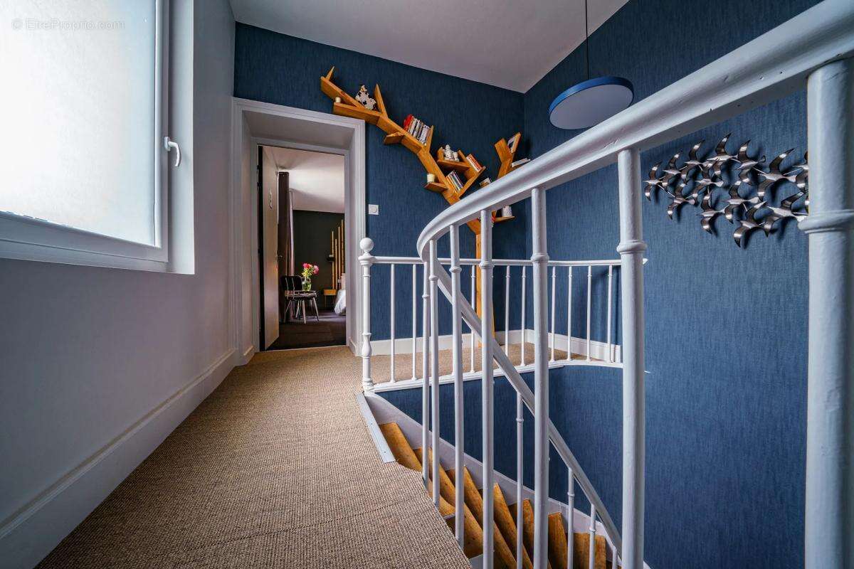 Maison à NEUVILLE-DE-POITOU