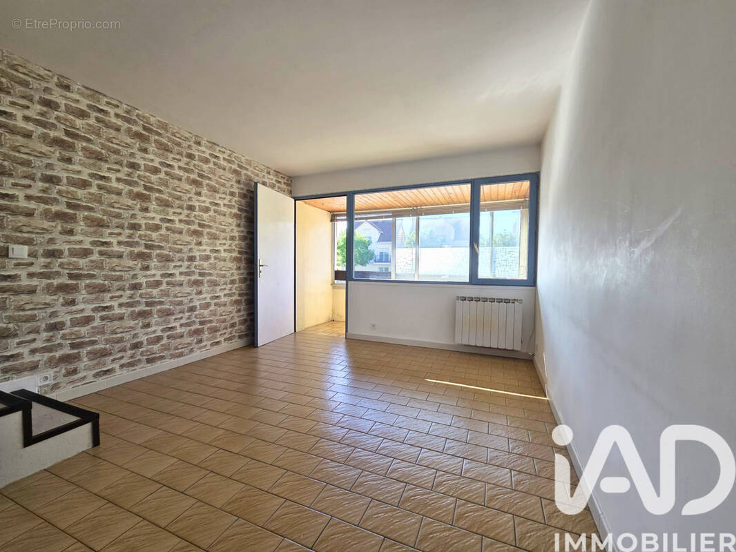 Photo 1 - Appartement à MENNECY