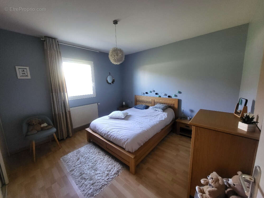 RARE, Villa plain-pied 150 m², 4 chambres, Terrain 1362 m², Double garage - photo 8